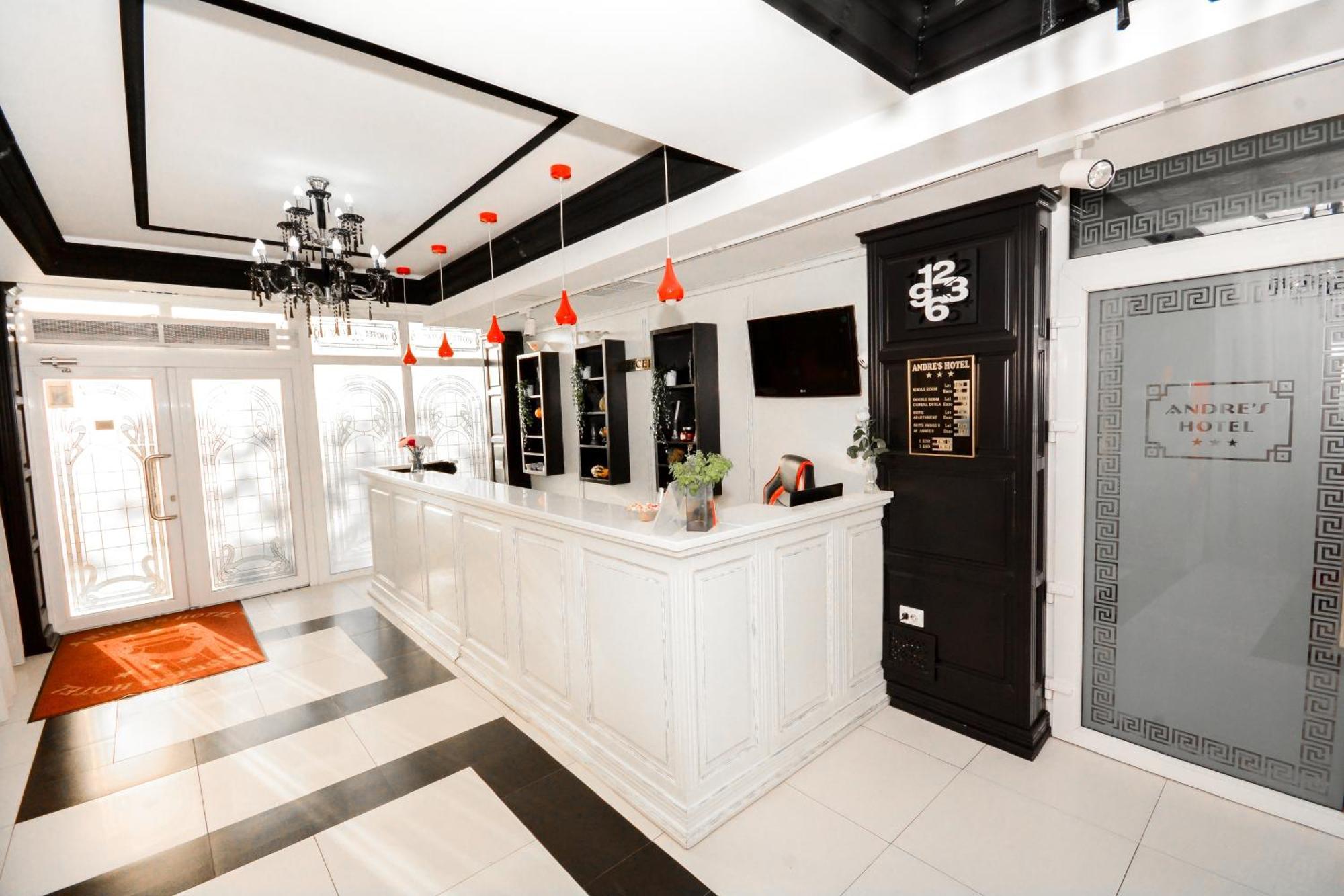 Hotel Andre´s Craiova Eksteriør billede