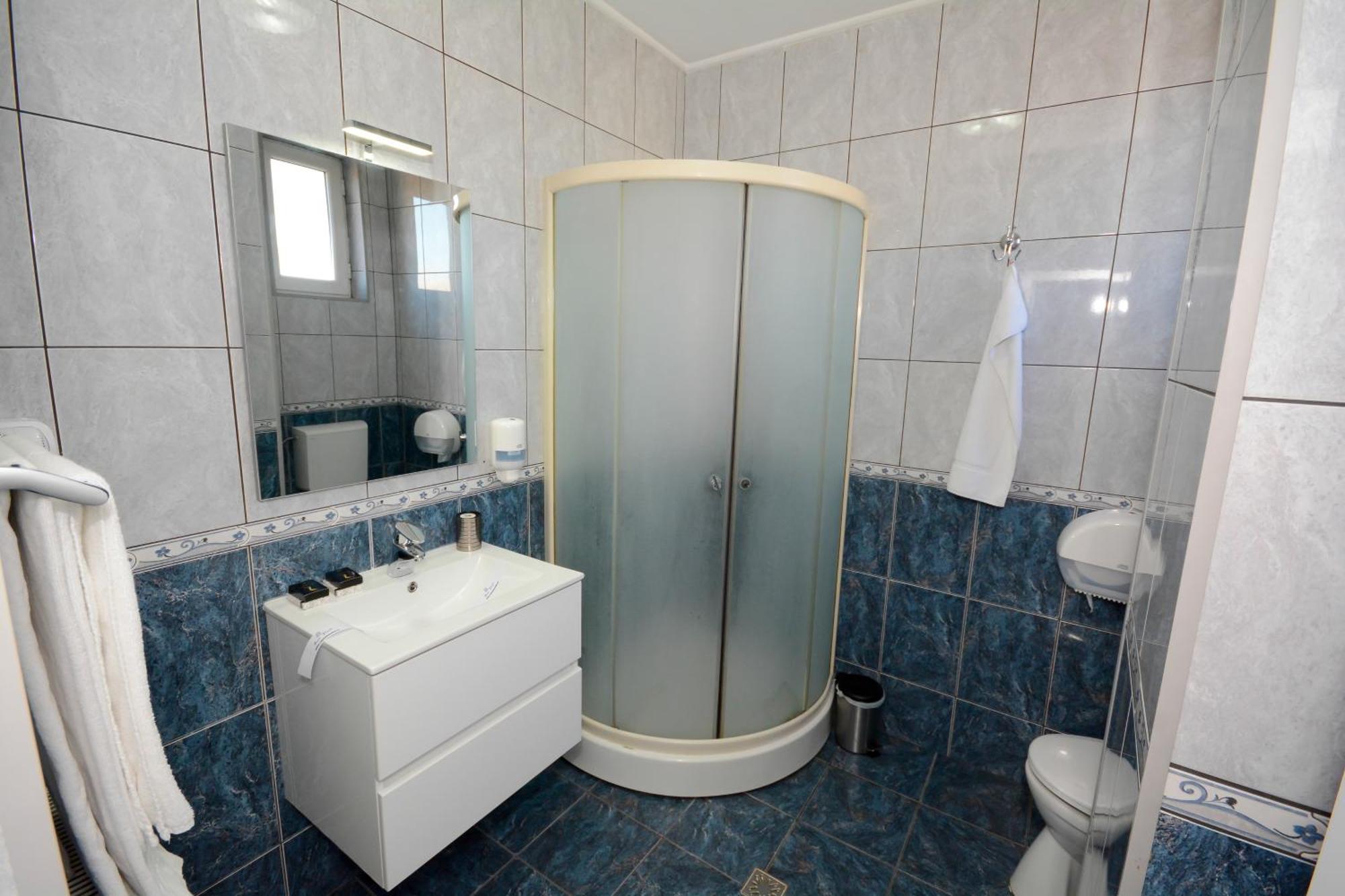 Hotel Andre´s Craiova Eksteriør billede