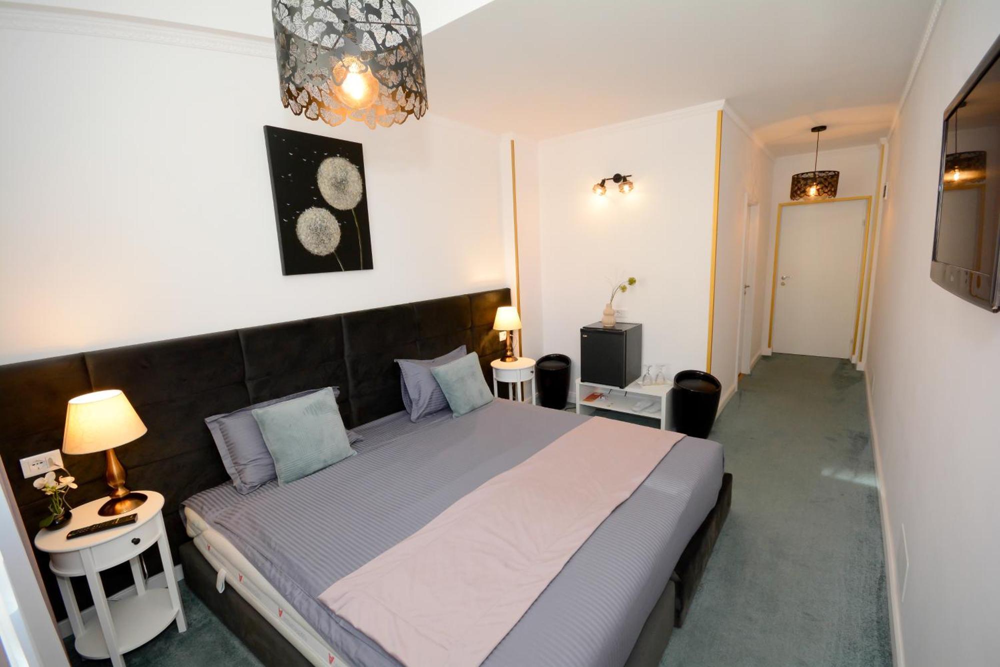 Hotel Andre´s Craiova Eksteriør billede